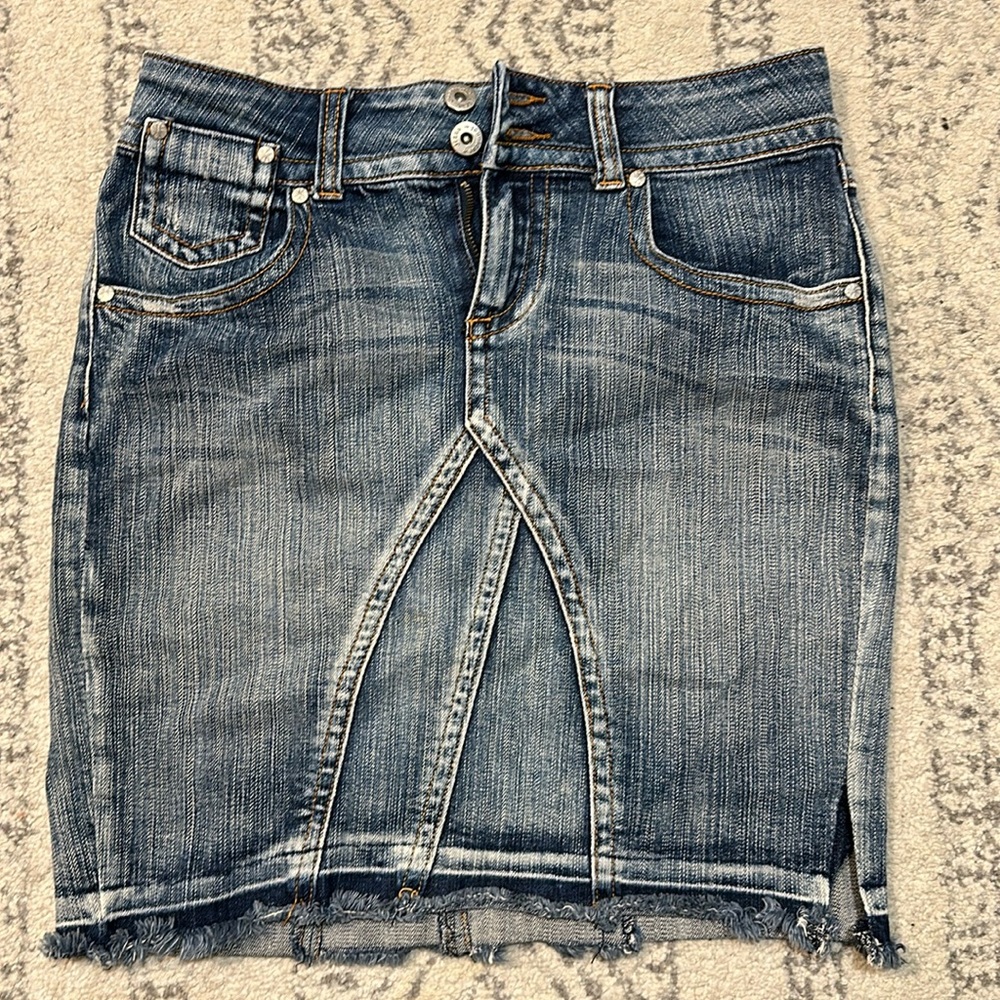 Yournique Denim Skirt Blue Distressed | Sz 26 Women’s